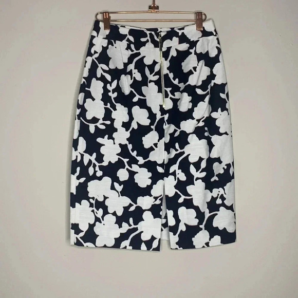Kate Spade Black & White Marit Graphic Floral Skirt Size 2 - Picture 6 of 9